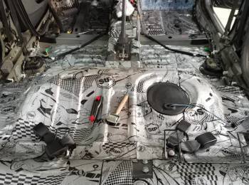 Renault Sandero шумо-виброизоляция