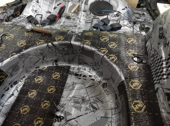 Renault Sandero шумо-виброизоляция